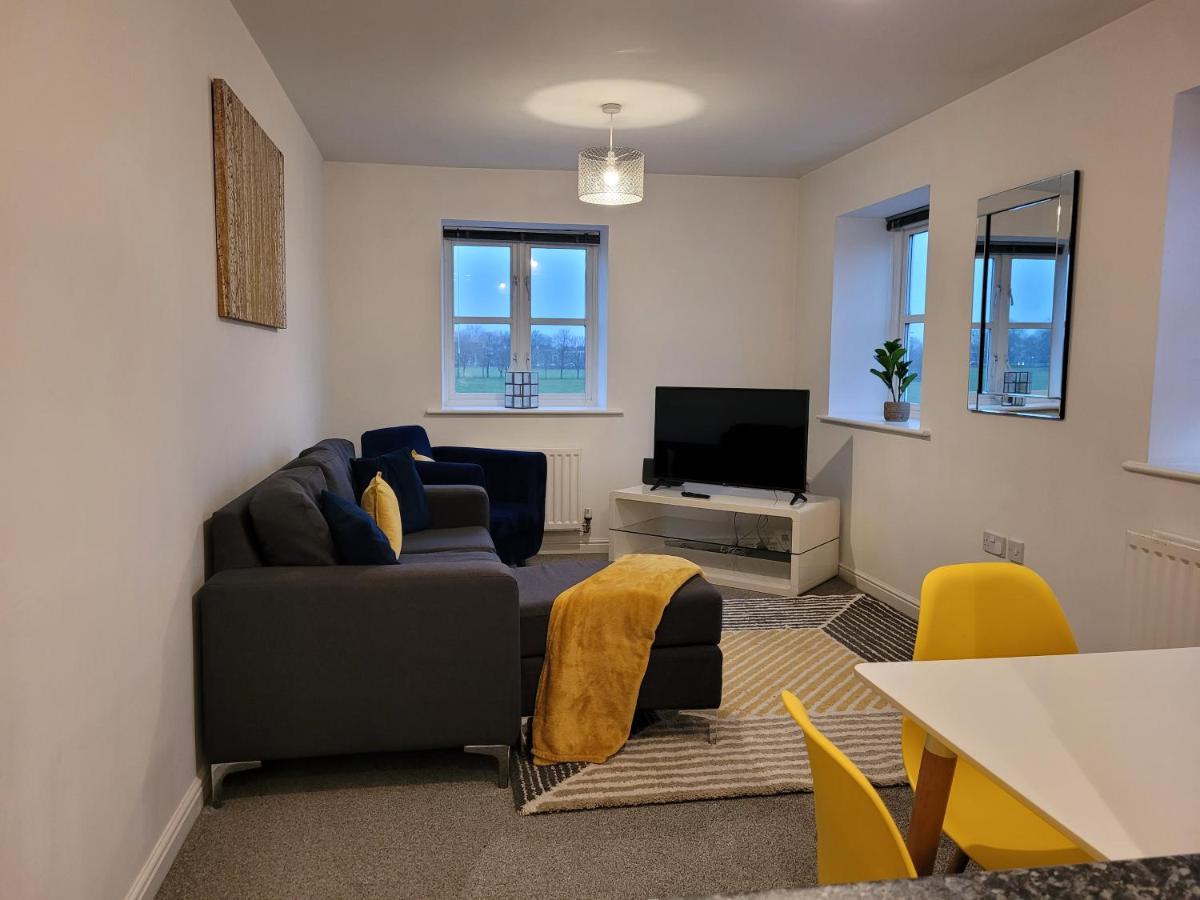 Catchpole Stays Abbey Field Apartment- A Lovely 2 Bed Apartment With Field Views Near Colchester Town Centre Eksteriør billede