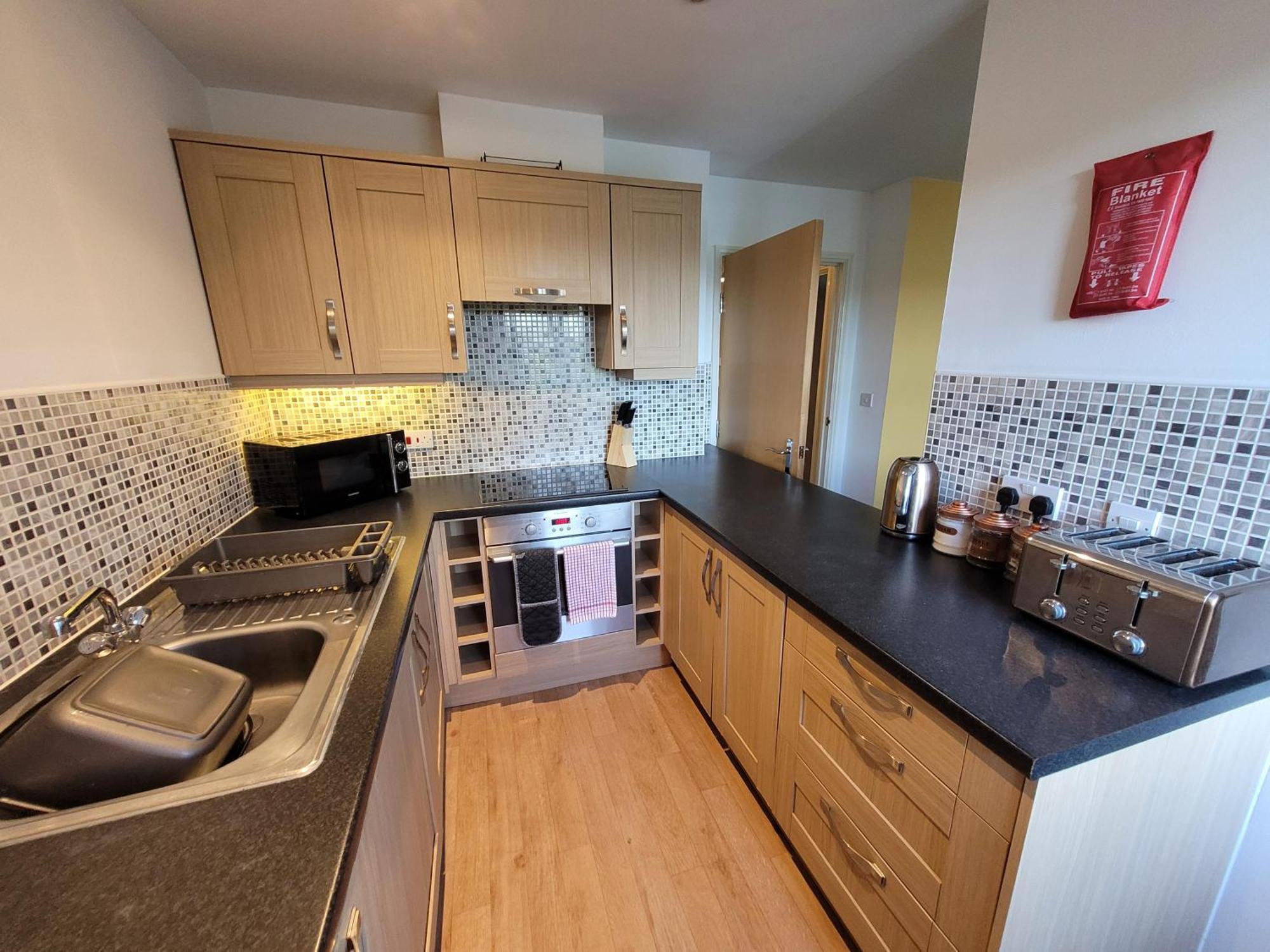 Catchpole Stays Abbey Field Apartment- A Lovely 2 Bed Apartment With Field Views Near Colchester Town Centre Eksteriør billede